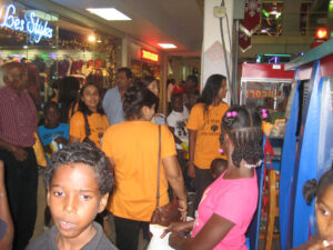 Gift For Life Foundation Trincity Mall outing, December 2009 — photograph 53