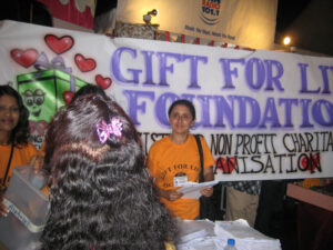 Gift For Life Foundation 2009 raffle drawing photograph 54