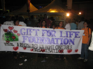 Gift For Life Foundation 2009 raffle drawing photograph 72