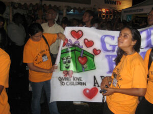 Gift For Life Foundation 2009 raffle drawing photograph 82